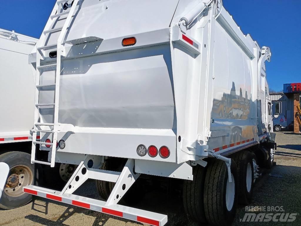 Mack MRU600 Müllwagen