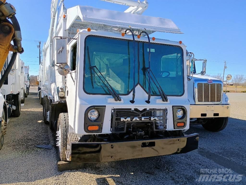 Mack MRU600 Müllwagen