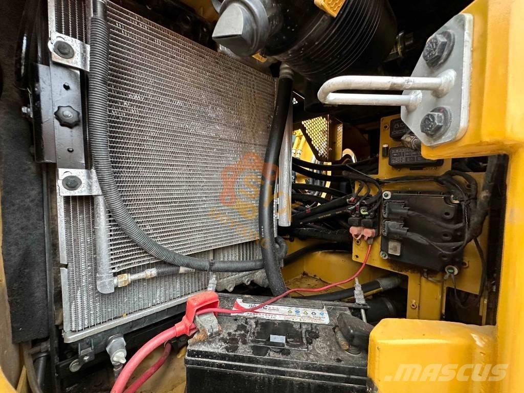 CAT 310 Minibagger < 7t