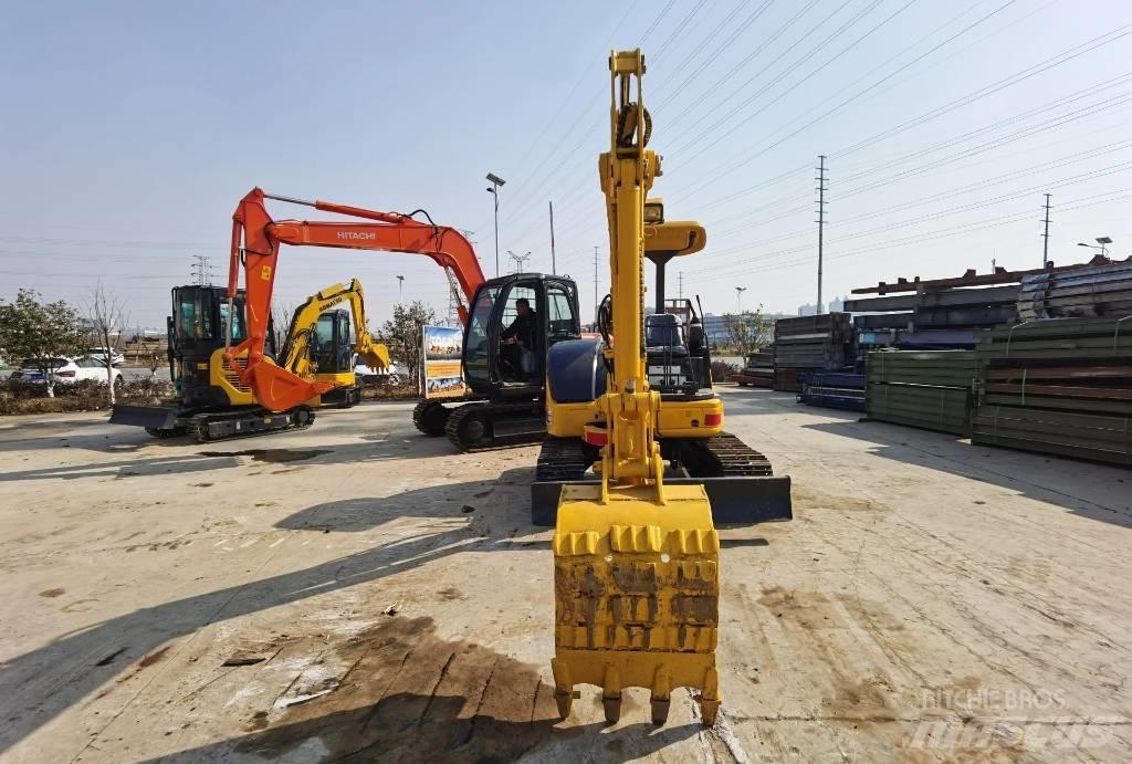 Komatsu PC 40 MR Minibagger < 7t