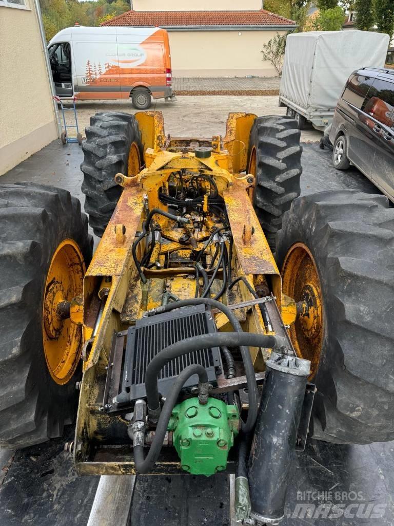 John Deere 540 B Stammholzschlepper