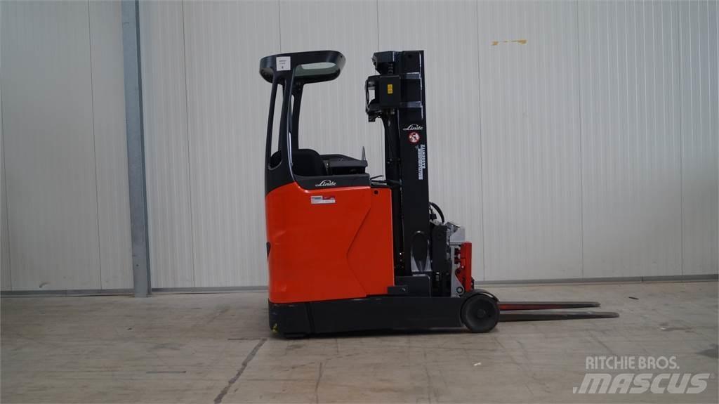 Linde R14HD Schubmaststapler