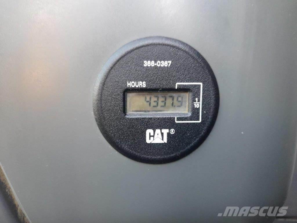 CAT 311 F BLADE Raupenbagger