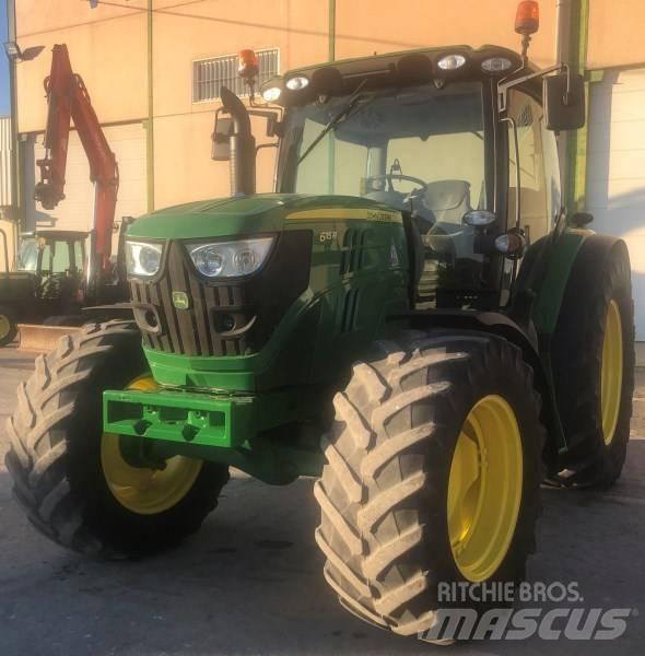 John Deere 6115 R Traktoren