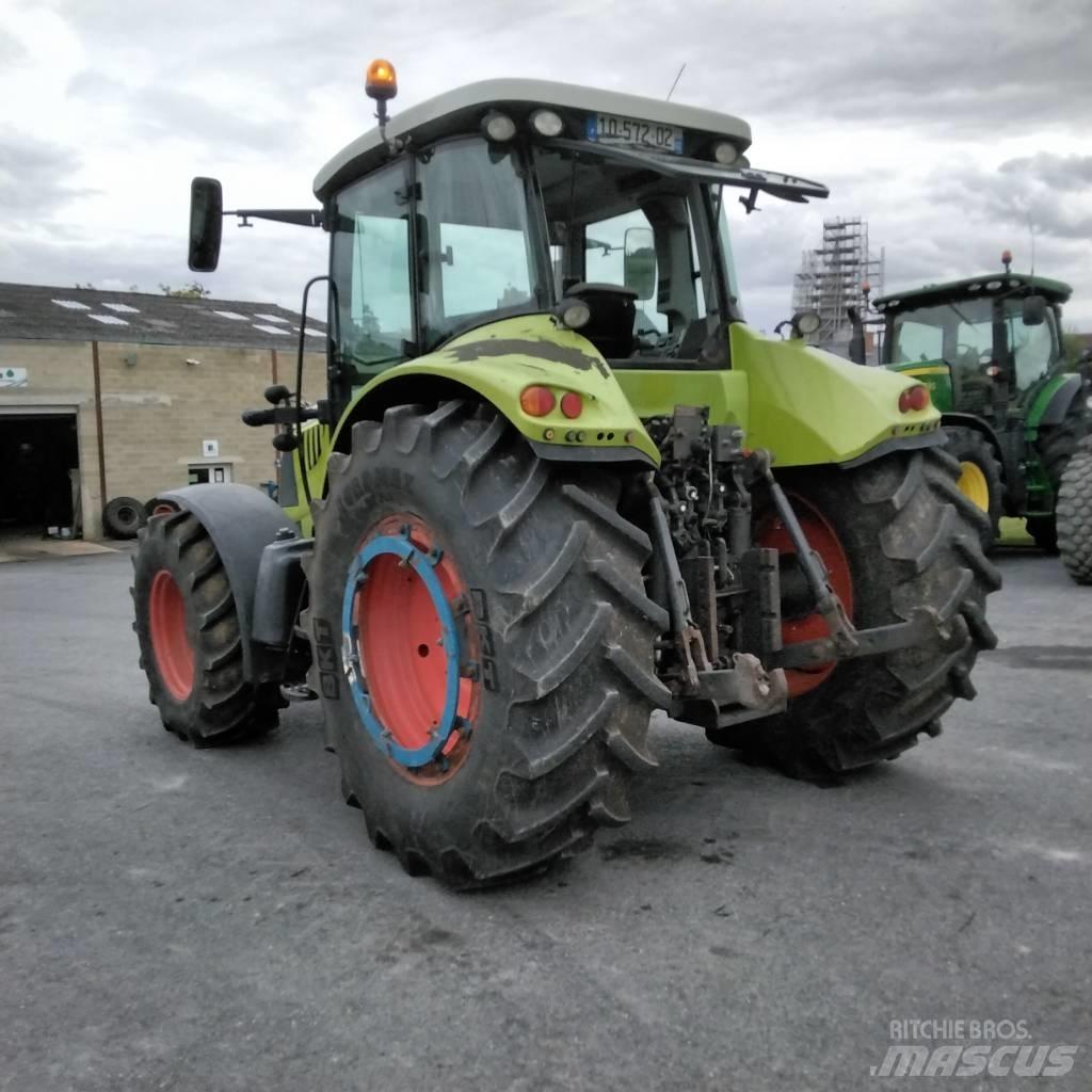 CLAAS 640 ARION Traktoren