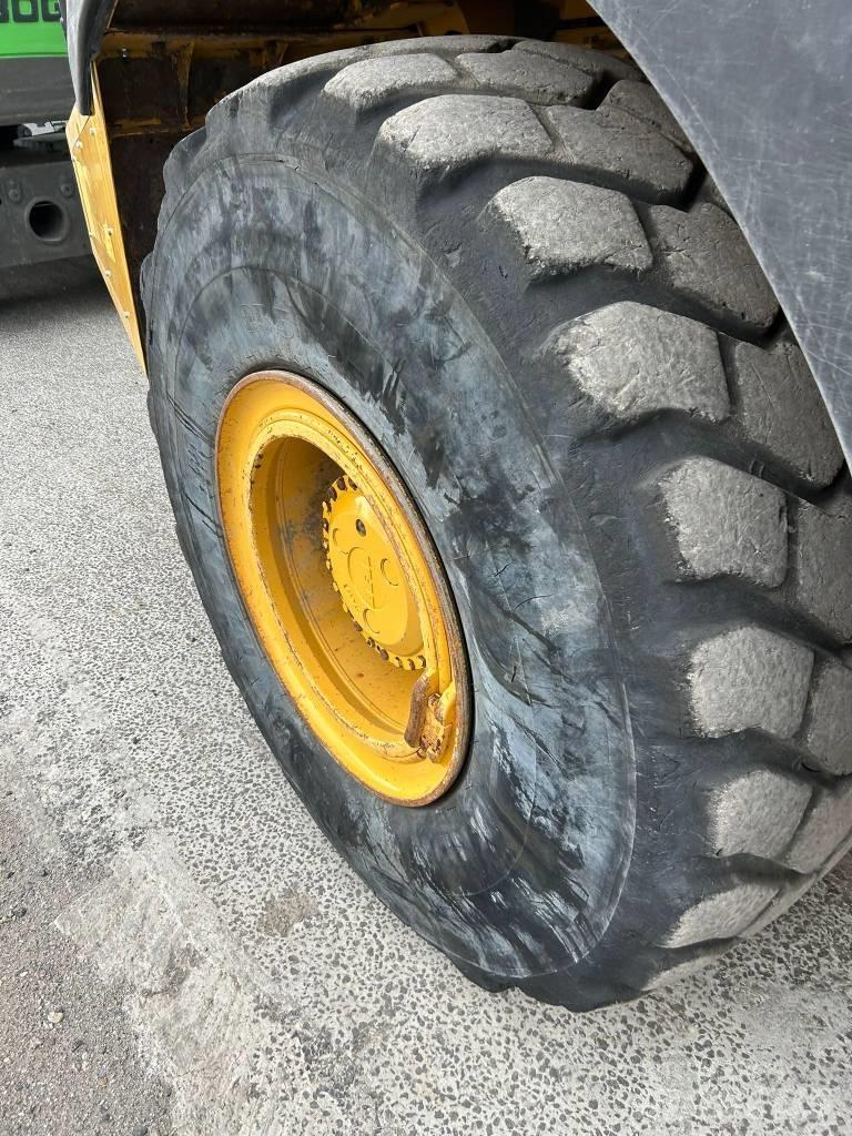 Bell B 30 E Dumper - Knickgelenk