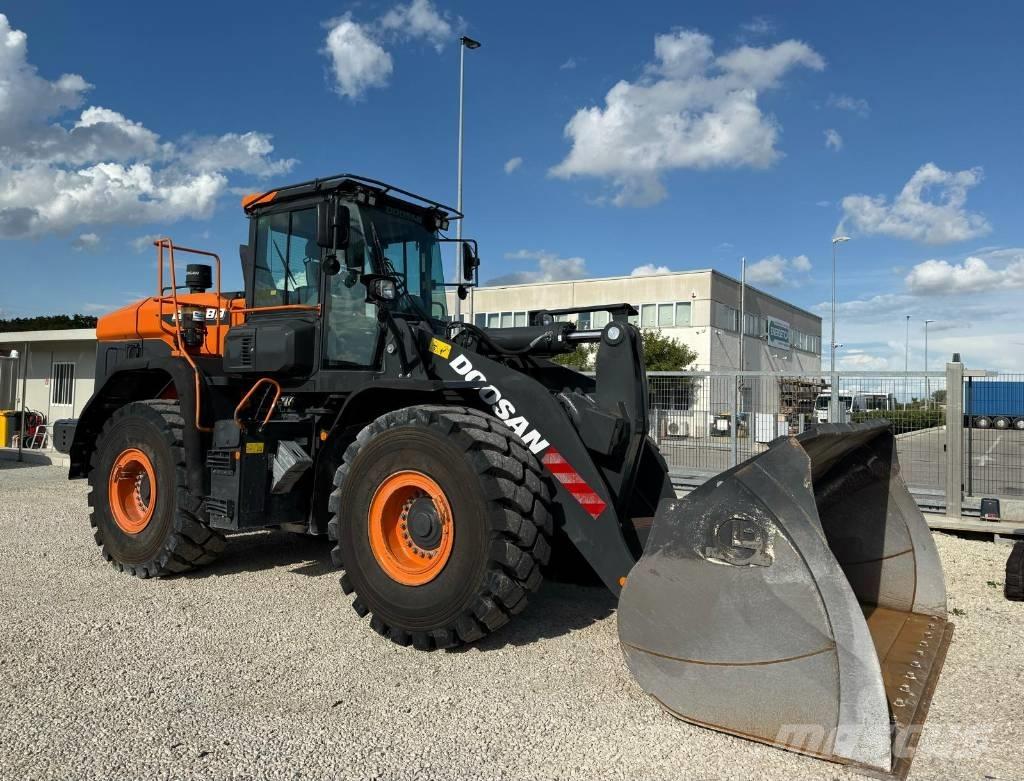 Doosan DL 380-7 Radlader