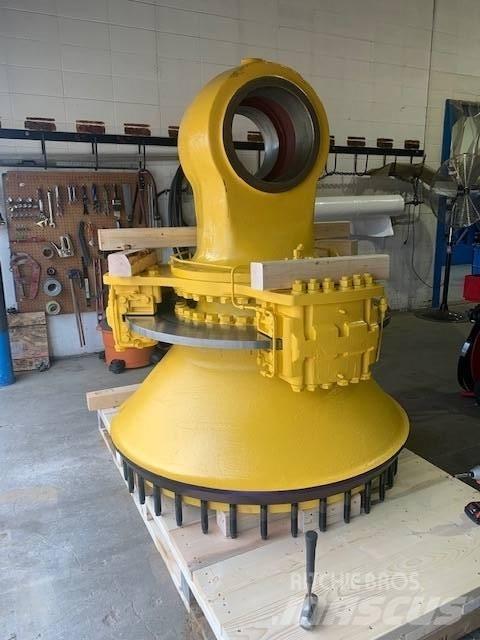 Komatsu 830 E Dumper - Knickgelenk