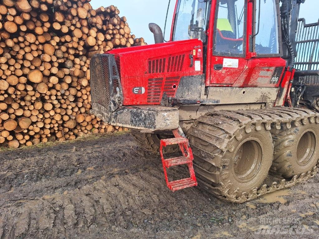 Komatsu 835 Forwarder