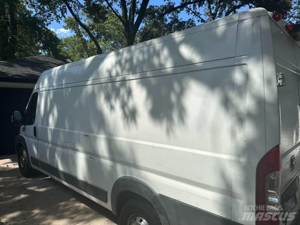 Dodge promaster Kofferaufbau