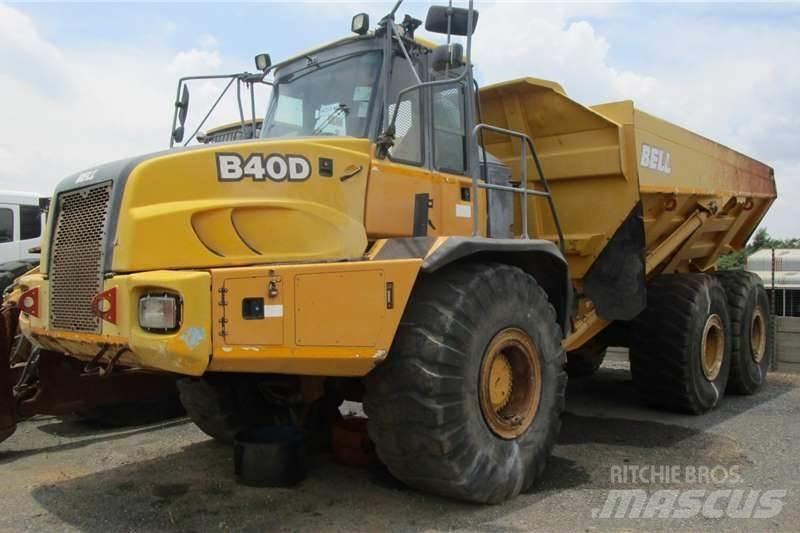 Bell B40D Dumper - Knickgelenk