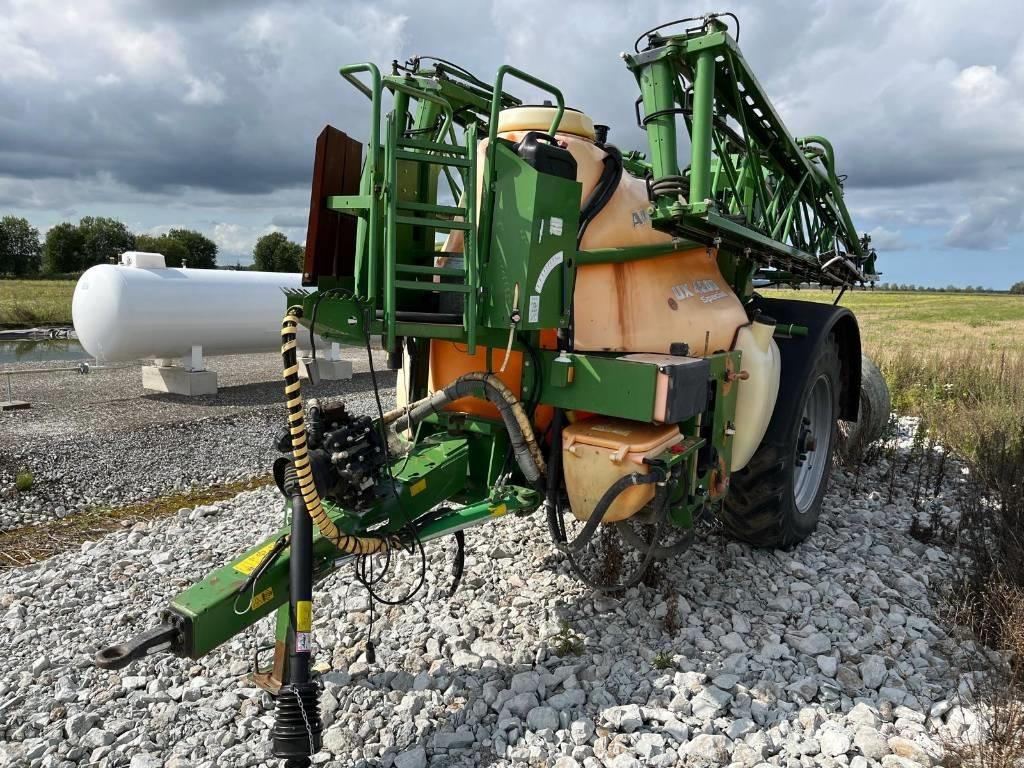 Amazone UX 4200 Anhängespritzen