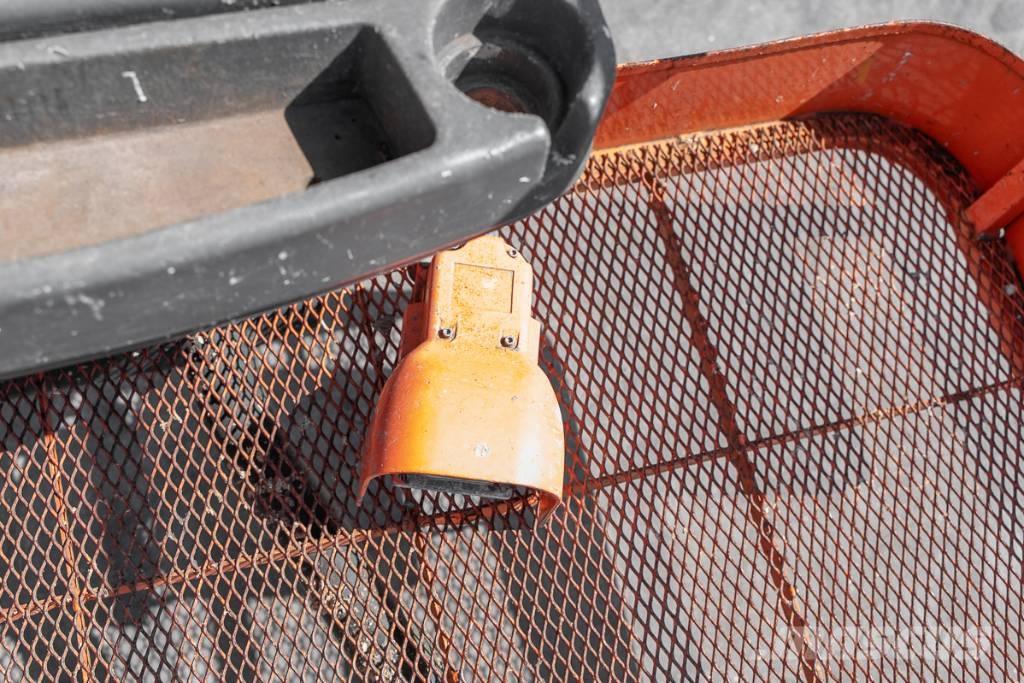 JLG 460 SJ Teleskopbühnen