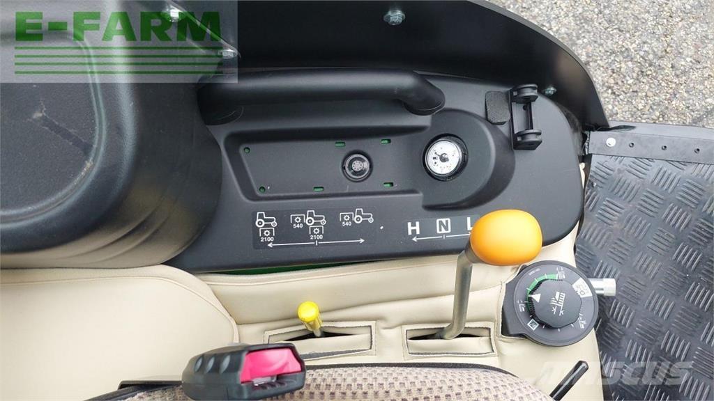 John Deere 1026R Traktoren