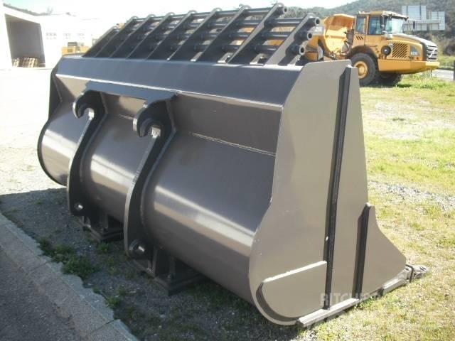 Volvo L220 Schaufeln