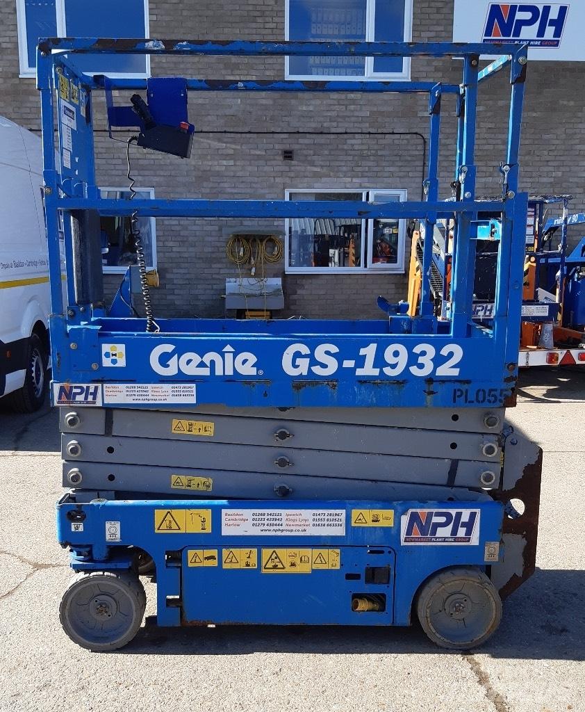 Genie GS 1932 Scheren-Arbeitsbühnen