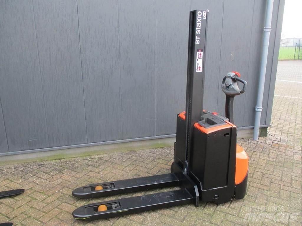 Toyota SWE 080L Deichselstapler