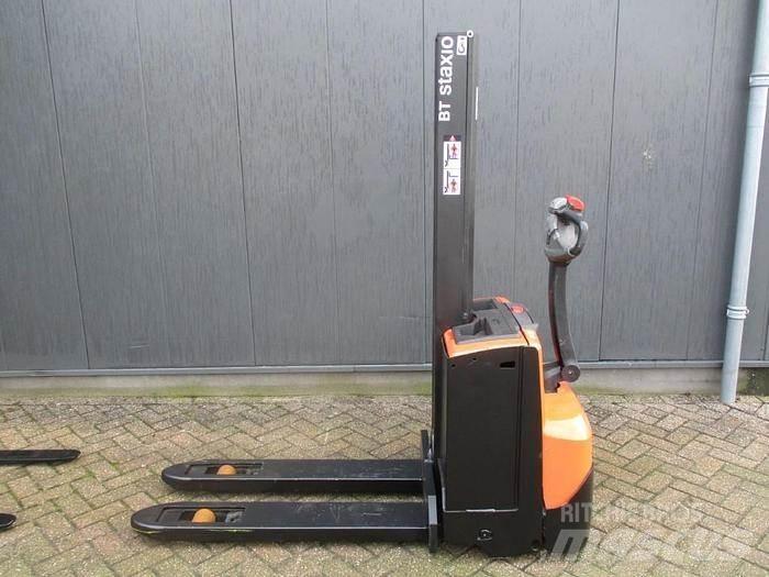 Toyota SWE 080L Deichselstapler