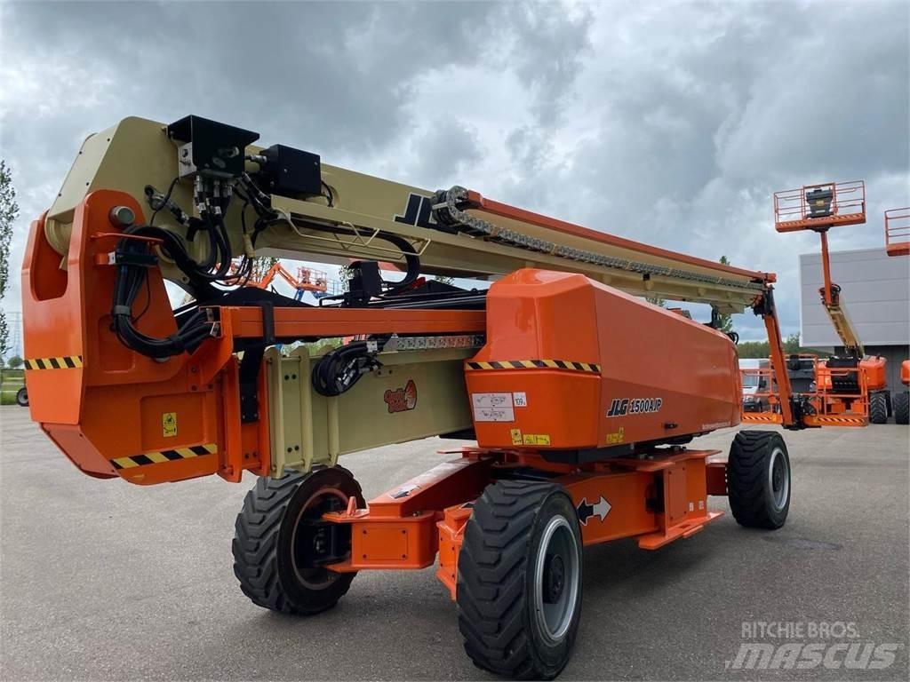 JLG 1500AJP Gelenkteleskoparbeitsbühnen