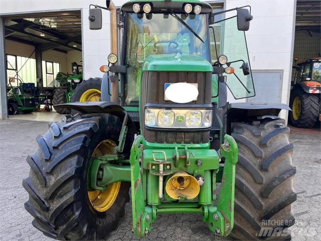 John Deere 6830 AP Traktoren