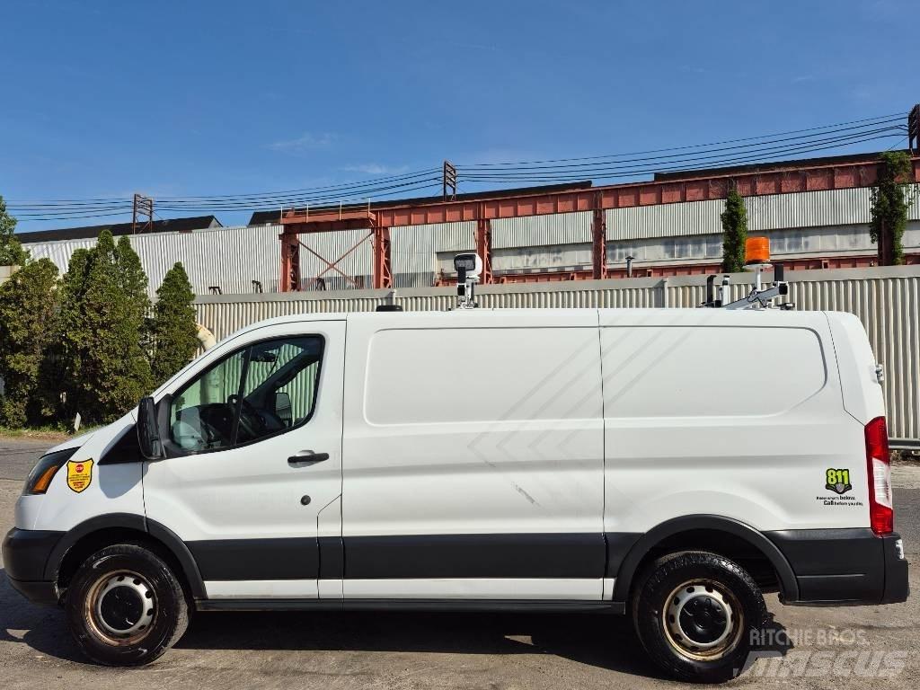 Ford Transit 250 Lieferwagen