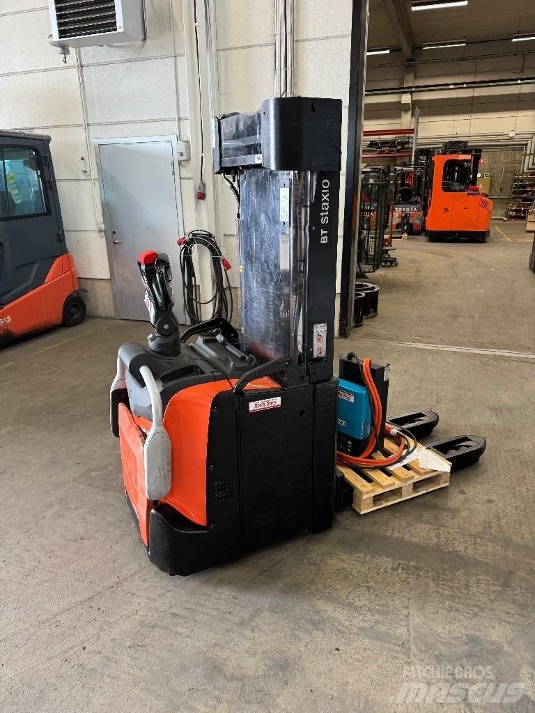 Toyota SPE140L Deichselstapler