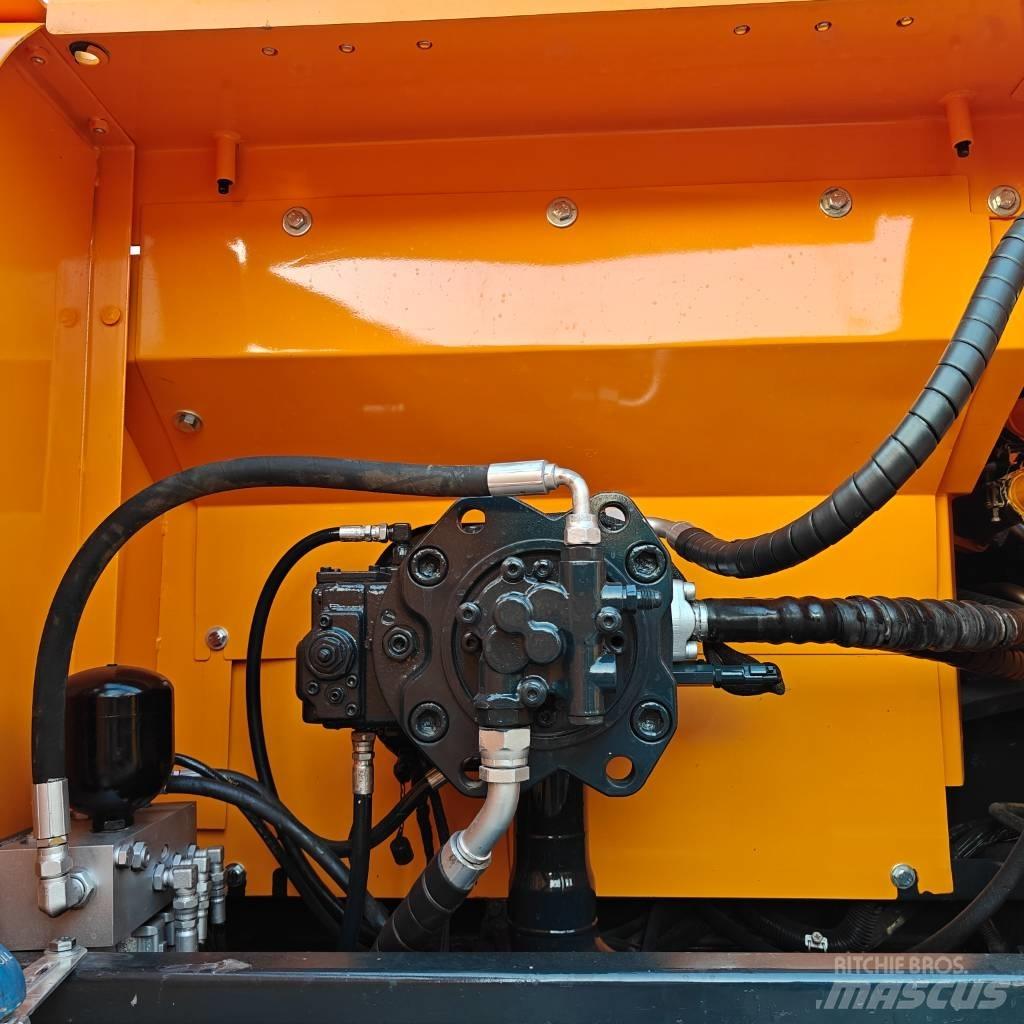 Hyundai 305-9T Raupenbagger