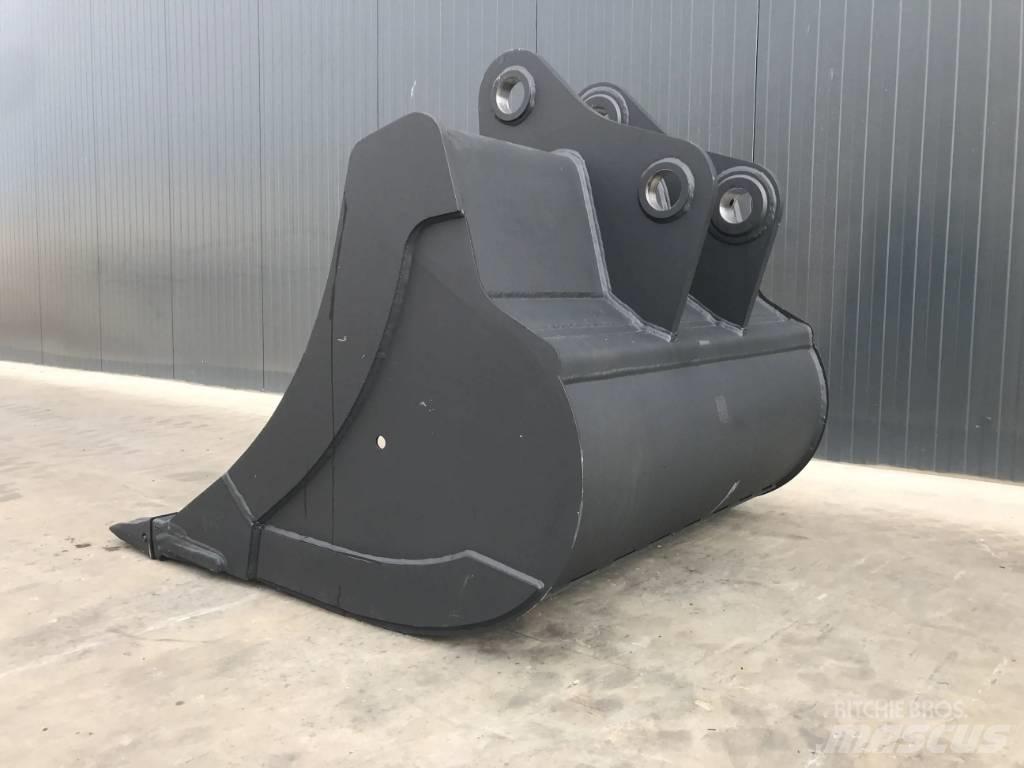 Volvo EC210 Schaufeln