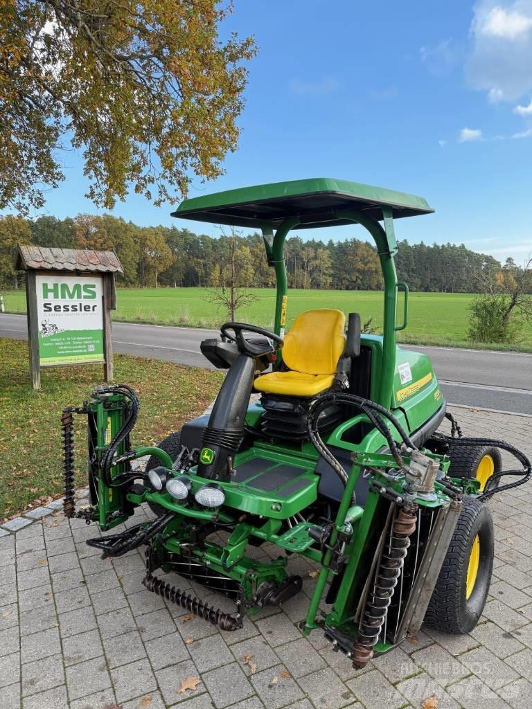John Deere 8700 A Fairway-Mäher