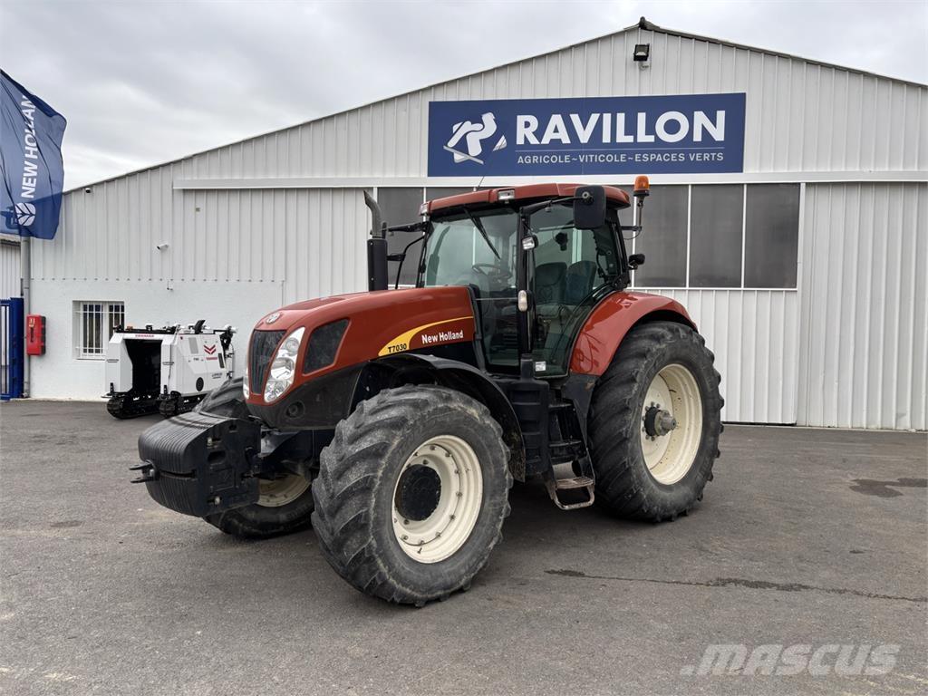 New Holland T7030 Traktoren