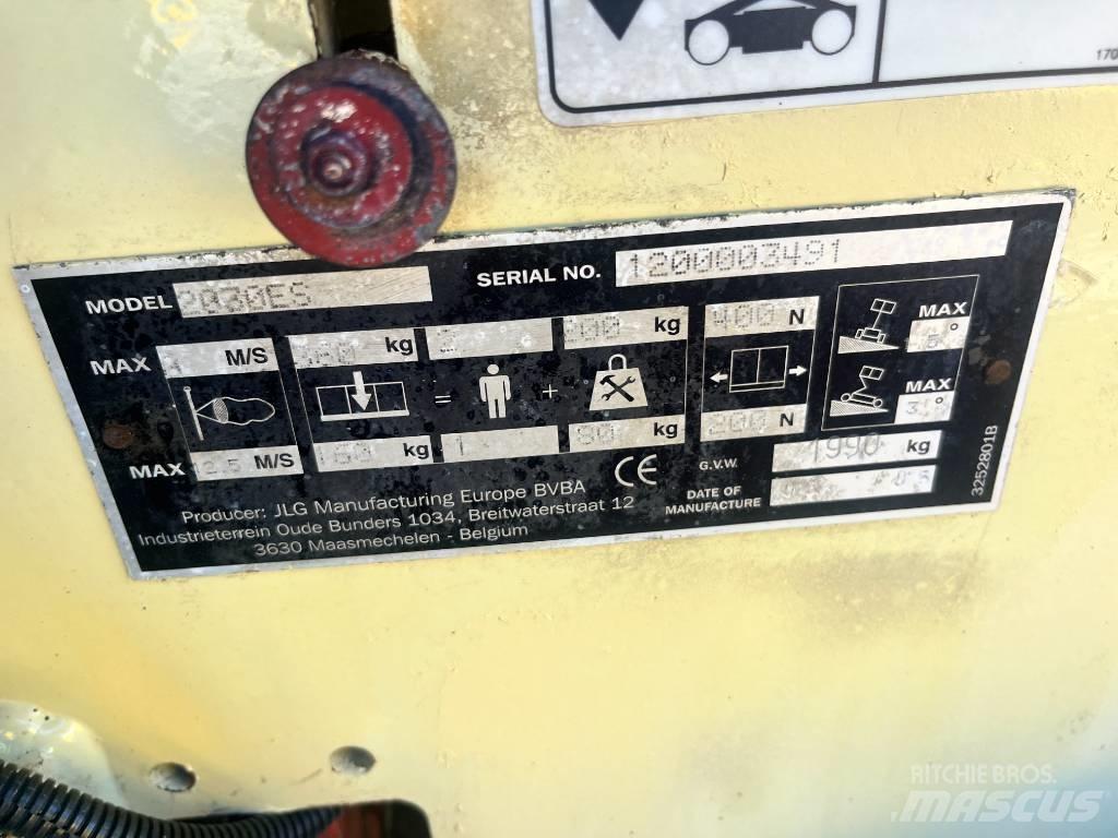 JLG 2030ES     V-3450 Personenaufzüge
