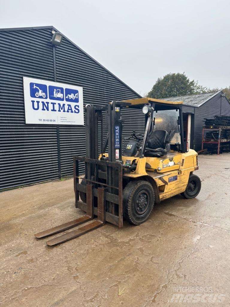 CAT DP 40 Diesel heftrucks