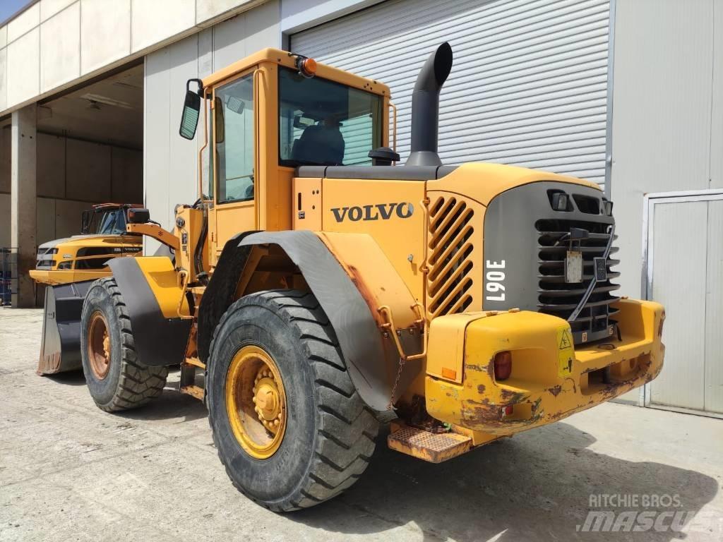 Volvo L 90 E Radlader