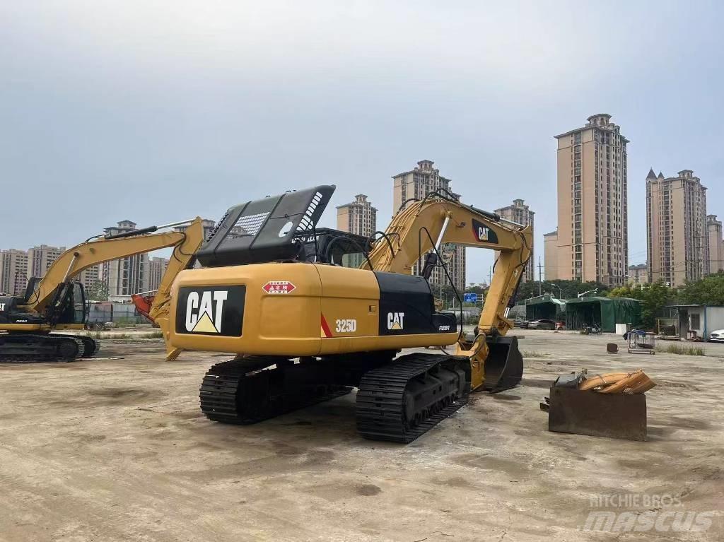 CAT 325D Raupenbagger