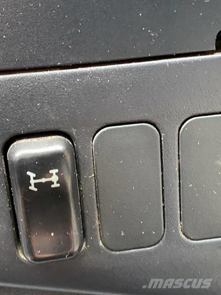 Mercedes-Benz 212 D Pickup/Pritschenwagen