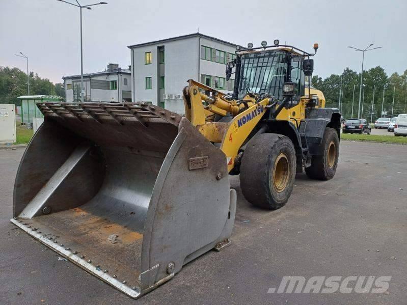 Komatsu WA 320-8 Radlader