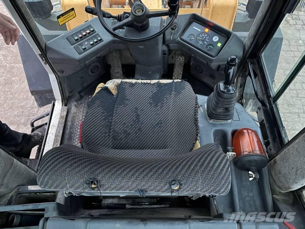 Liebherr L 522 Radlader