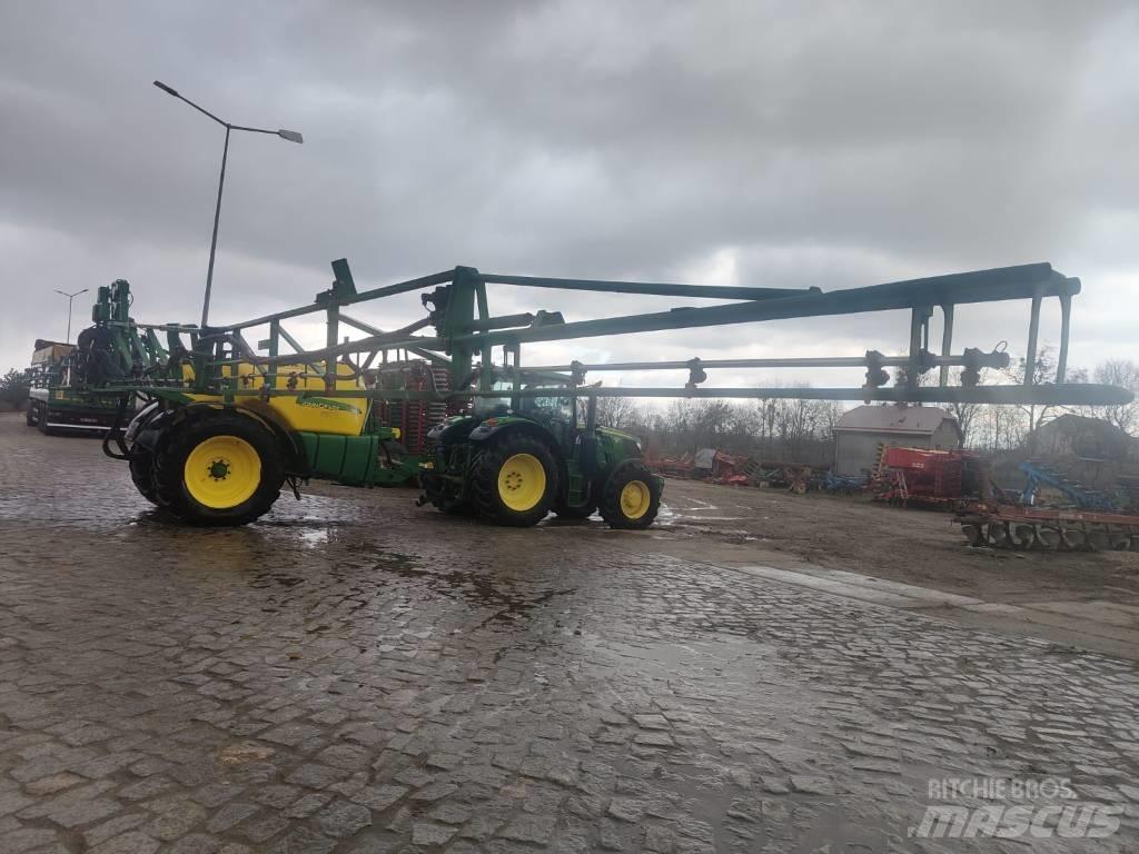 John Deere R740i Anhängespritzen