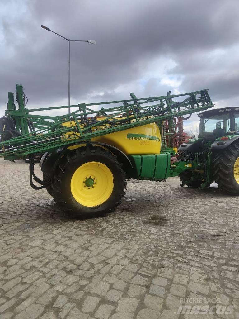 John Deere R740i Anhängespritzen