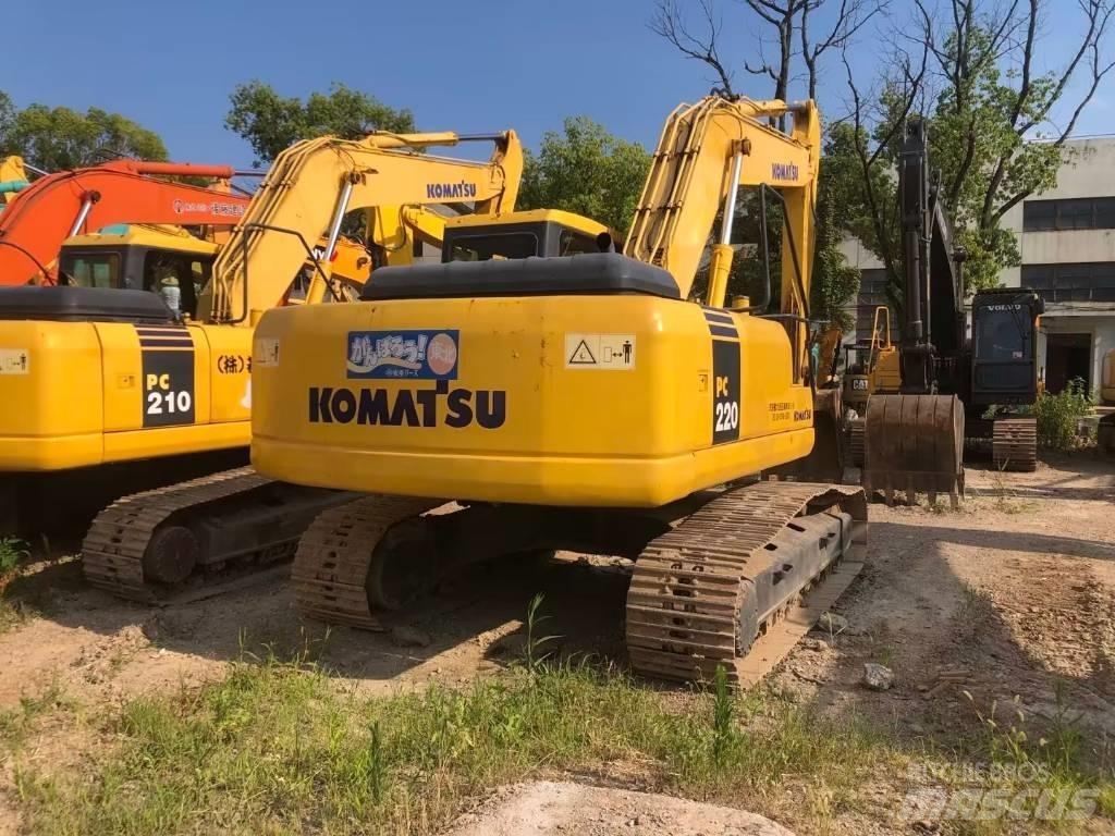 Komatsu PC220-7 Raupenbagger