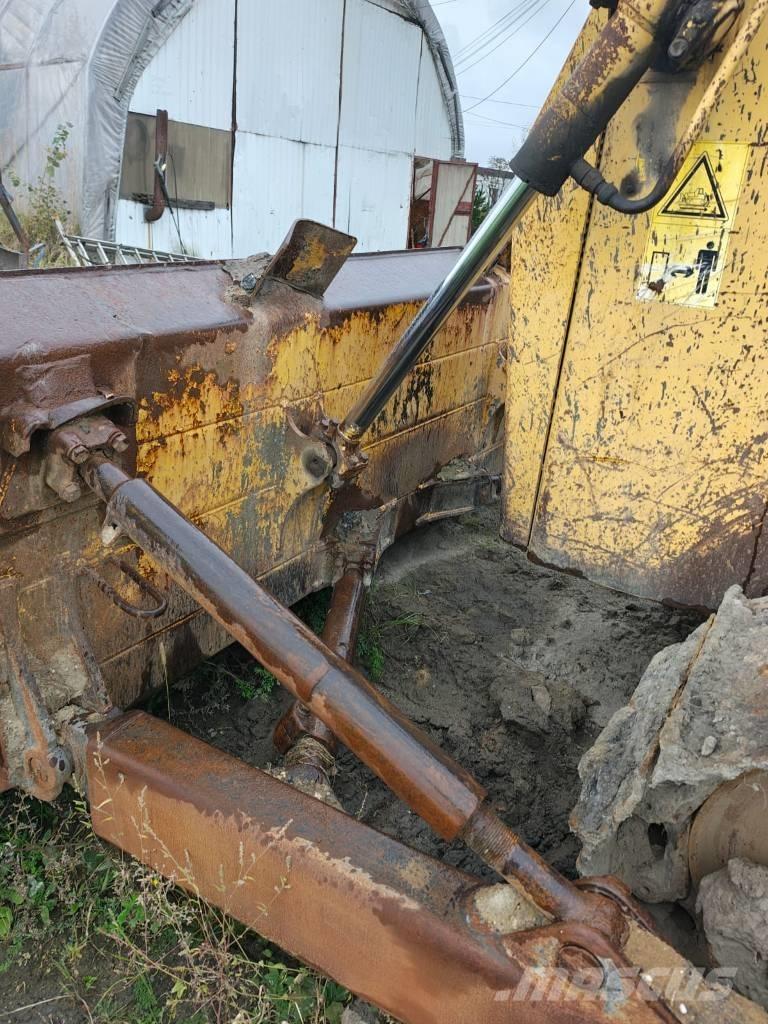 Komatsu DX 65EX-15 Bulldozer