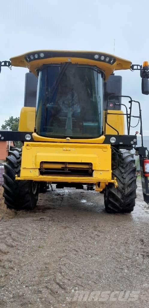 New Holland CX5.80 Mähdrescher
