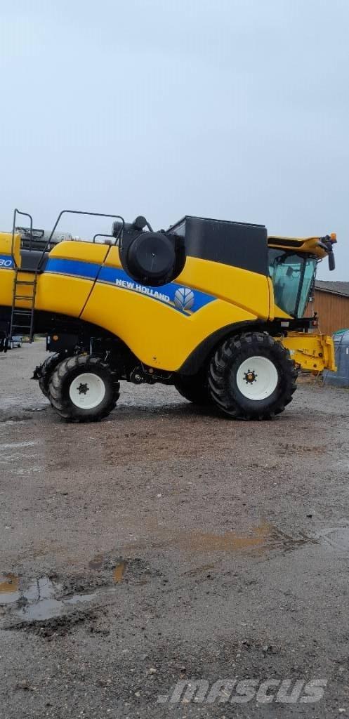 New Holland CX5.80 Mähdrescher