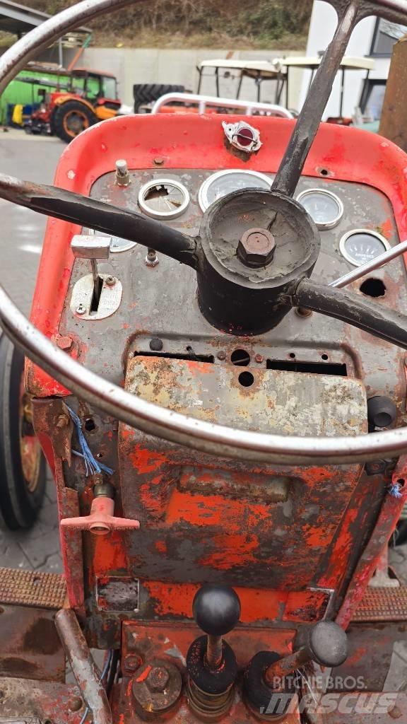 Massey Ferguson 175 Traktoren