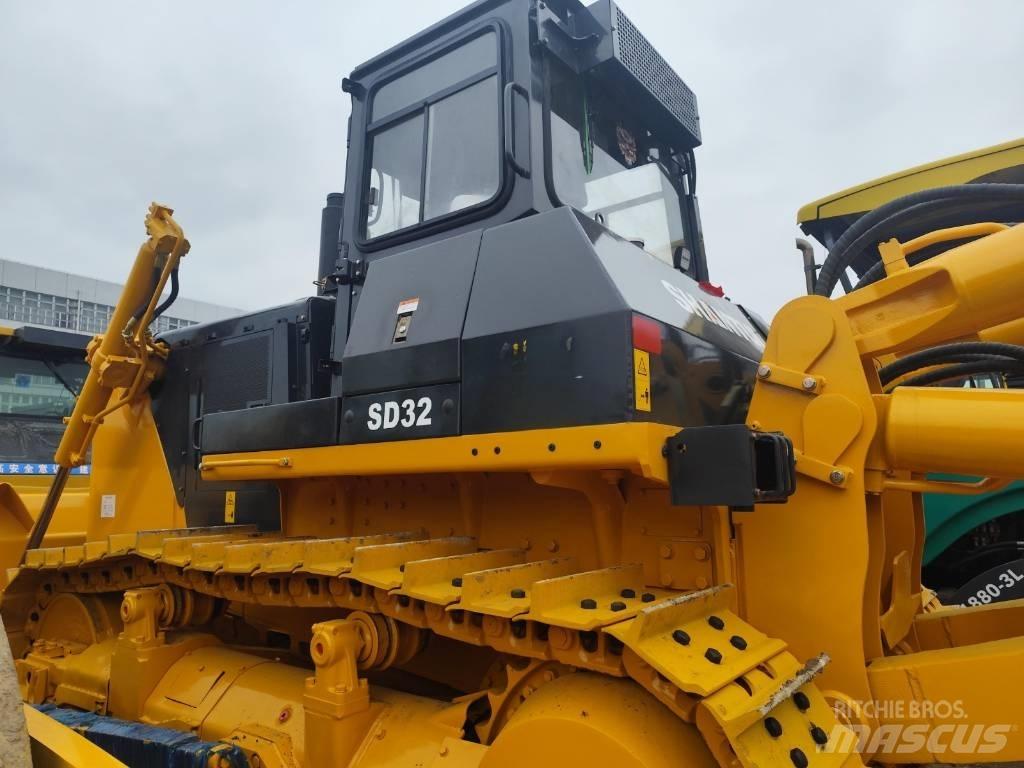 Shantui SD32 Bulldozer