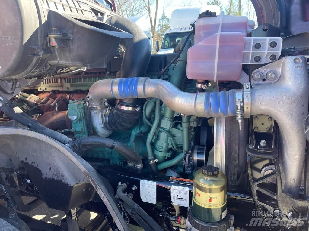 Volvo VNL64T300 Sattelzugmaschinen