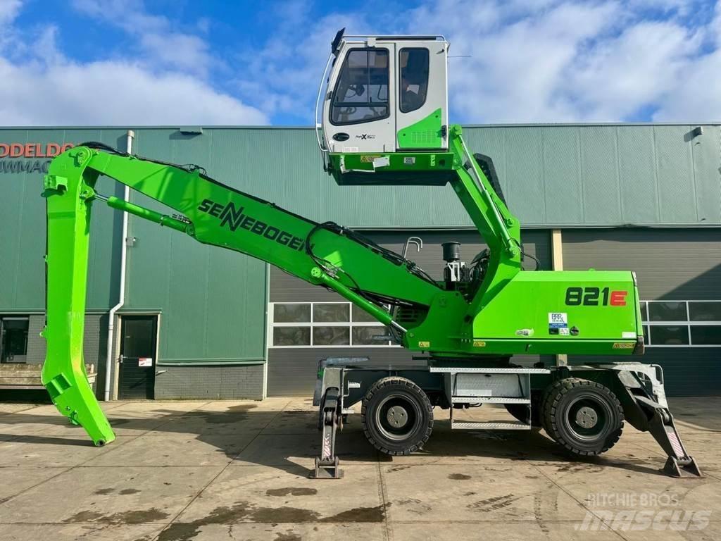 Sennebogen 821M E Materialumschlag