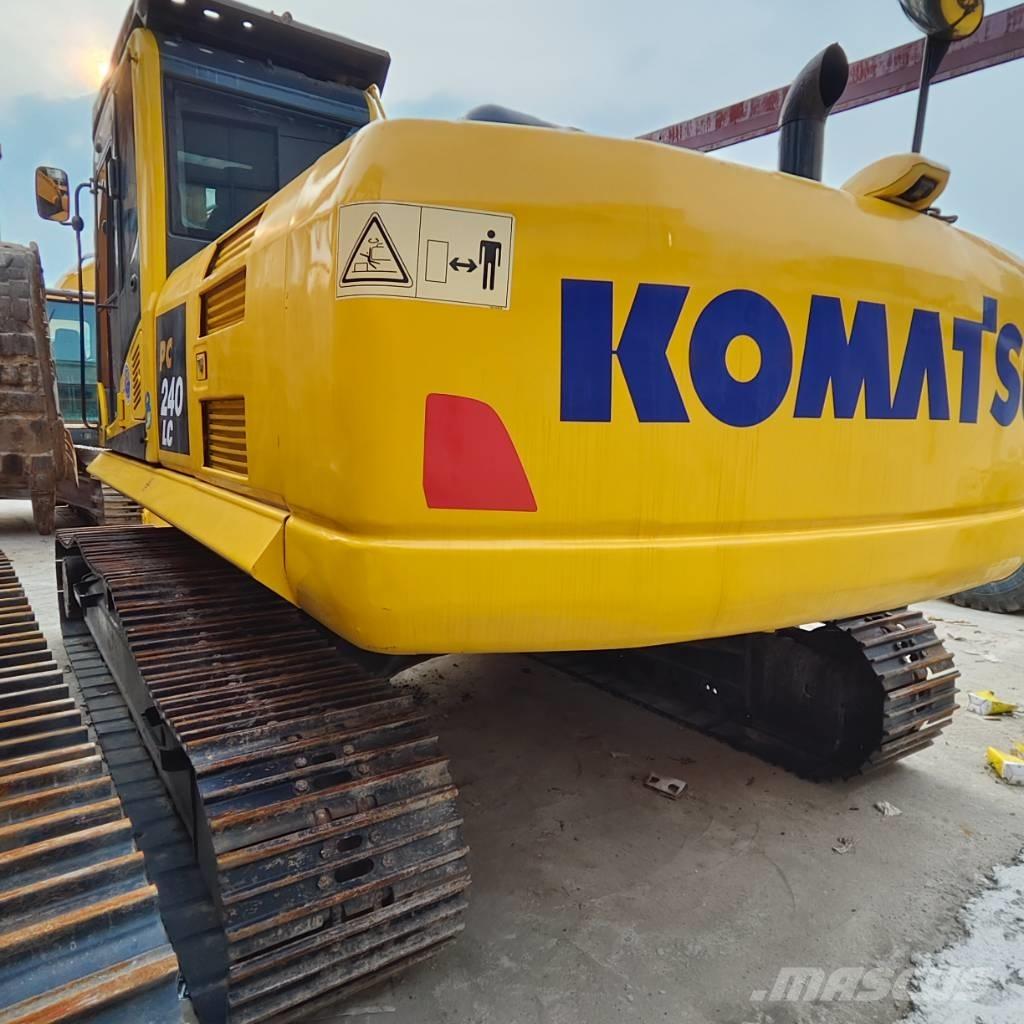 Komatsu PC 240-8 Raupenbagger