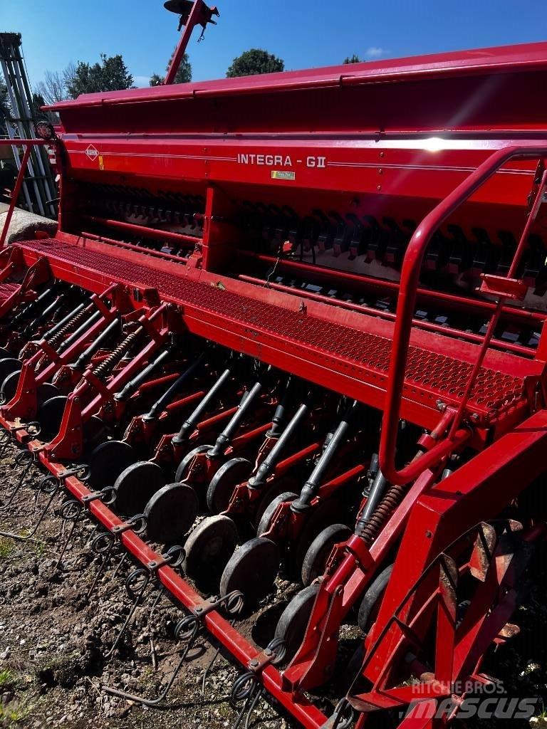 Kuhn HR 4003 D Drillmaschinenkombination