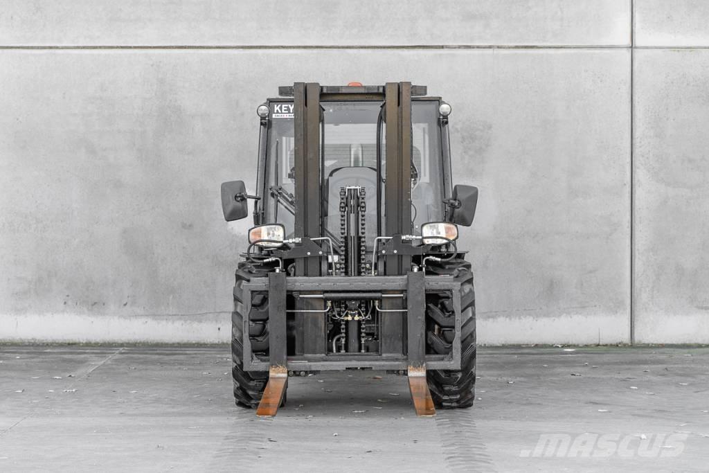 Manitou MC 30-4 Diesel heftrucks